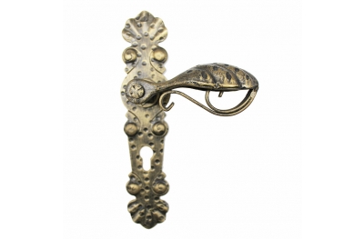 2038 Pointed Wrought Iron Door Handle on Plate Lorenz Ferart