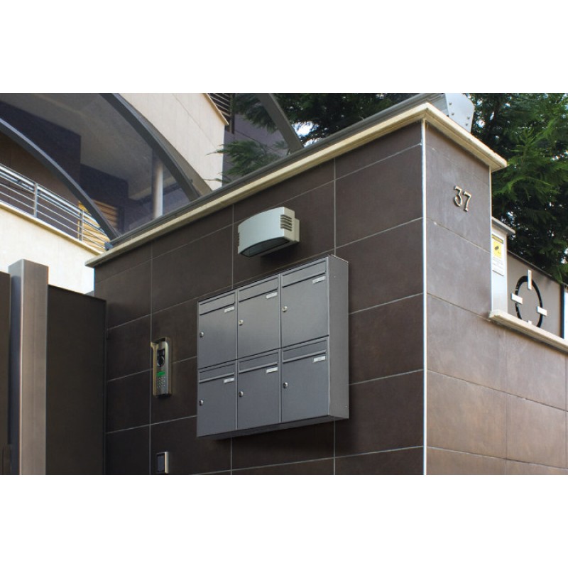 External Mailboxes in Steel for Small Spaces