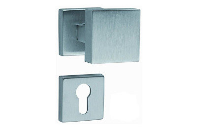 Arieni 909 Pair of Square Door Knobs 55x55 mm Decentered