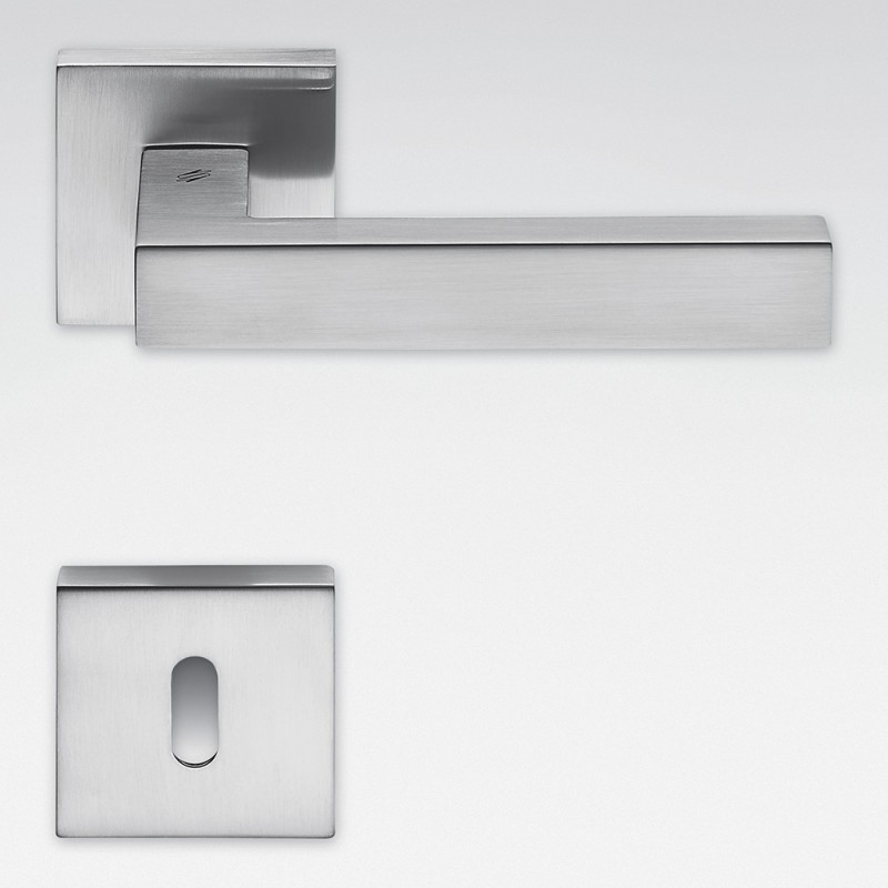 Ellesse Polished Chrome Door Handle on Rosette Studio Bartoli for Colombo Design