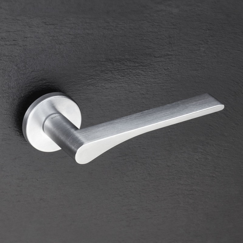 EOS Elegant Design Door Handle forme by Frosio Bortolo 