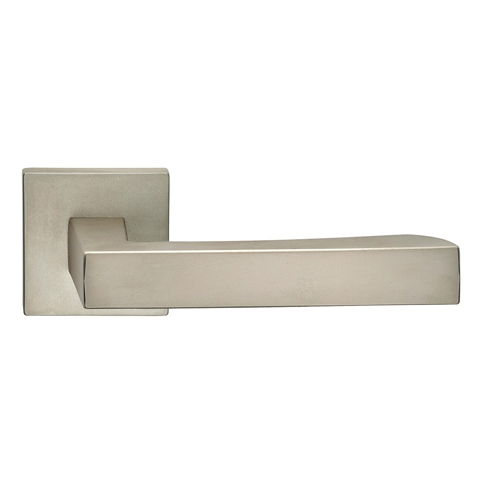 Hammer Series Fashion forme Door Handle on Square Rosette Frosio Bortolo Minimal Style