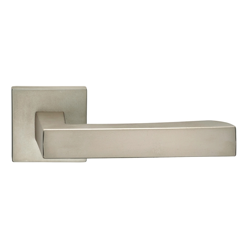 Hammer Series Fashion forme Door Handle on Square Rosette Frosio Bortolo Minimal Style