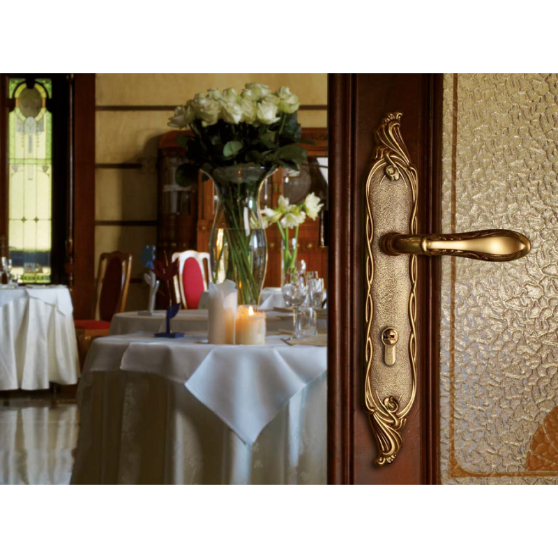 Liberty Door Handle on Plate Linea Calì Vintage