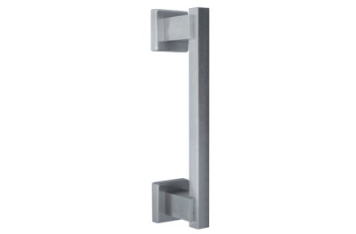 Q-Star Reguitti Pull Handle in Chrome-Plated Brass and Choice of Wheelbase