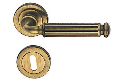 Meteor Classique PFS Pasini Brass Door Handle with Rose and Escutcheon