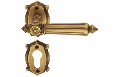 Patrizio Classique PFS Pasini Brass Door Handle with Rose and Escutcheon