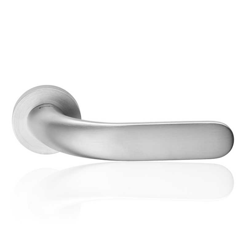 Point Satin Chrome Finish Door Handle With Rose With Sophisticated Shape Linea Calì Design