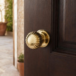 Margherita Arieni 127 Door Knob Ø70 mm in Brass