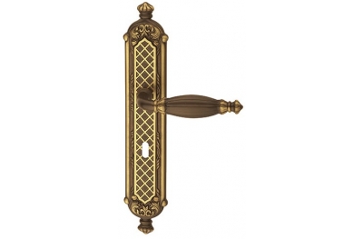 Queen Classique PFS Pasini Brass Door Handle on Plate